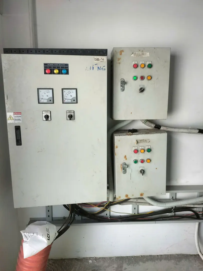 Bàn giao tủ điện phân phối DB-06 và tủ điều khiển máy nén khí